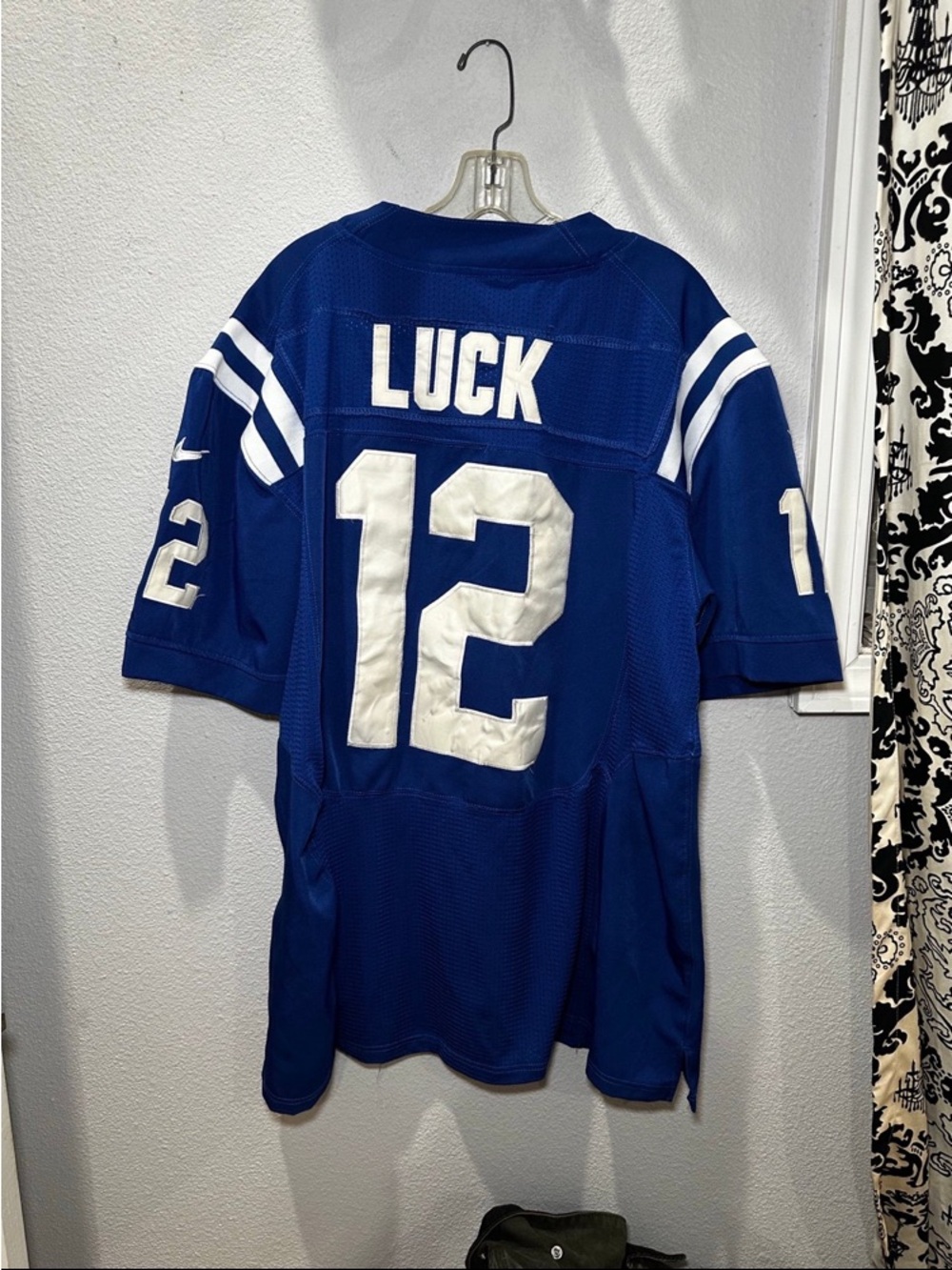 NFL Men's Indianapolis colts Andrew luck #12 Football Jersey - Picture 6 of 8